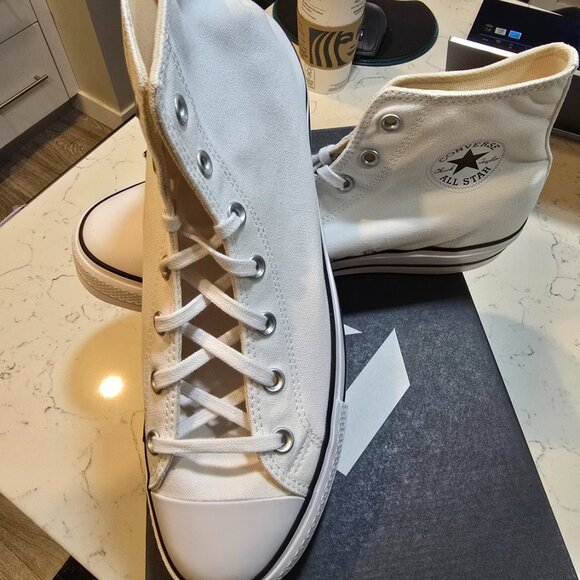 NEW Converse Chuck Taylor All Star Lift Hi Platform White 560846C Mens 10 WMS 12 - Picture 2 of 10